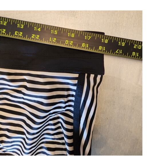 Athleta  Women's Swimsuit Bottoms SZ Large Black White Stripes - Picture 6 of 9